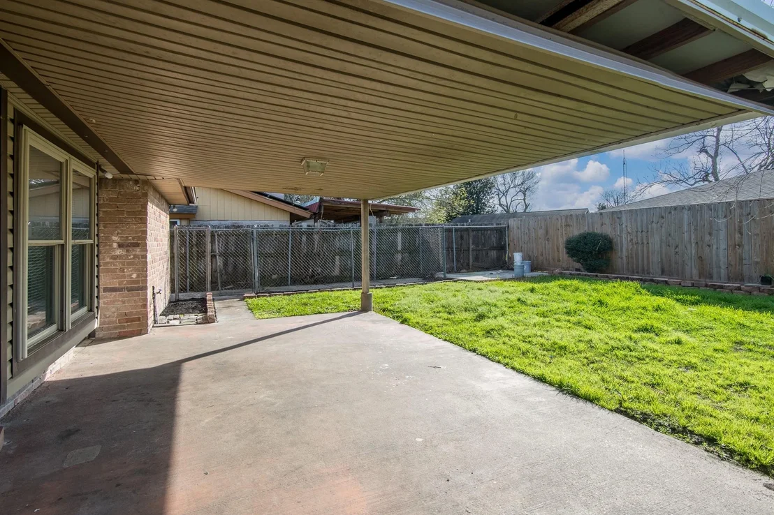 Photo of 9707 Whitepost Lane