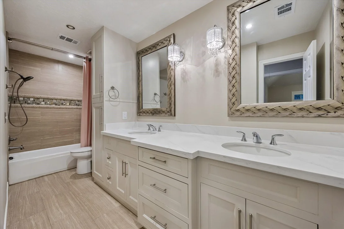 Photo of 3117 E Elm Circle