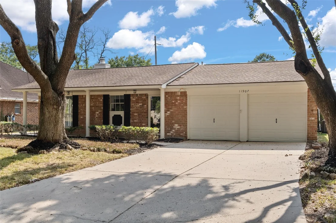 Photo of 11907 Windlake Drive
