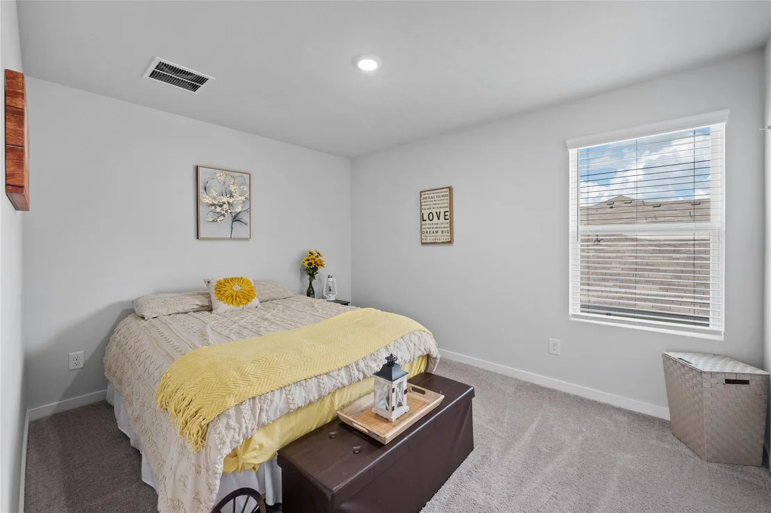 Photo of 17832 Lionheart Road