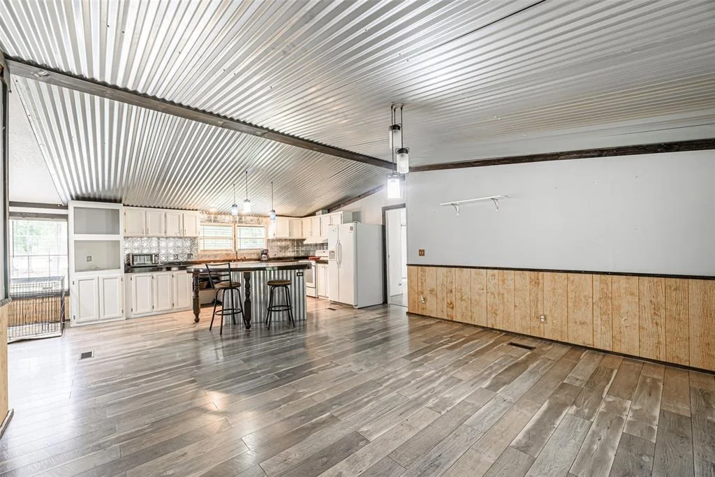 Photo of 17318 Pioneer Trail