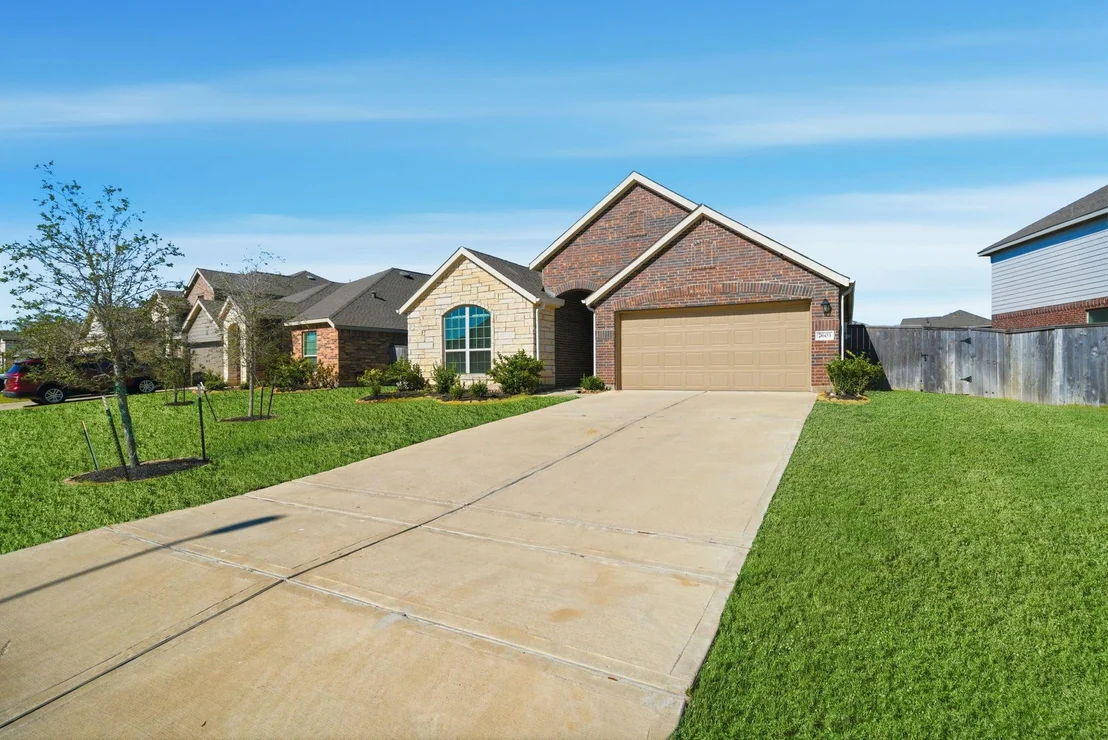 Photo of 7603 Auburn Haven Trail