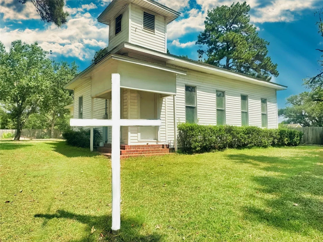 Photo of 142 Rowe Lane