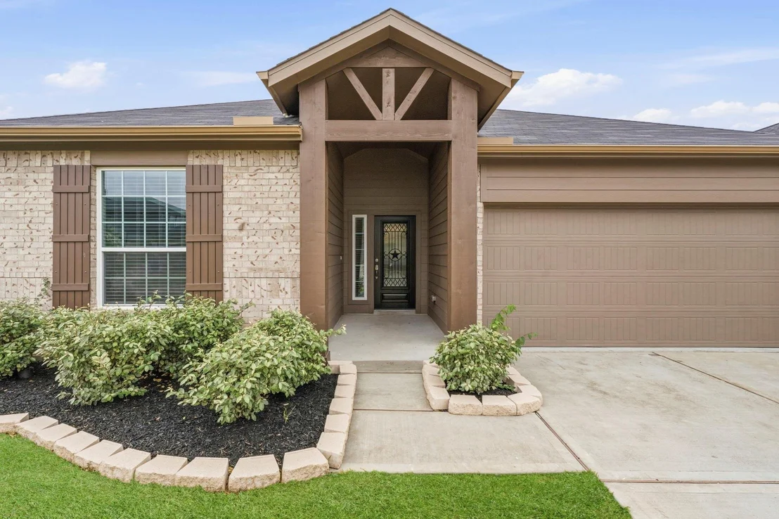 Photo of 814 White Pine Haven Lane