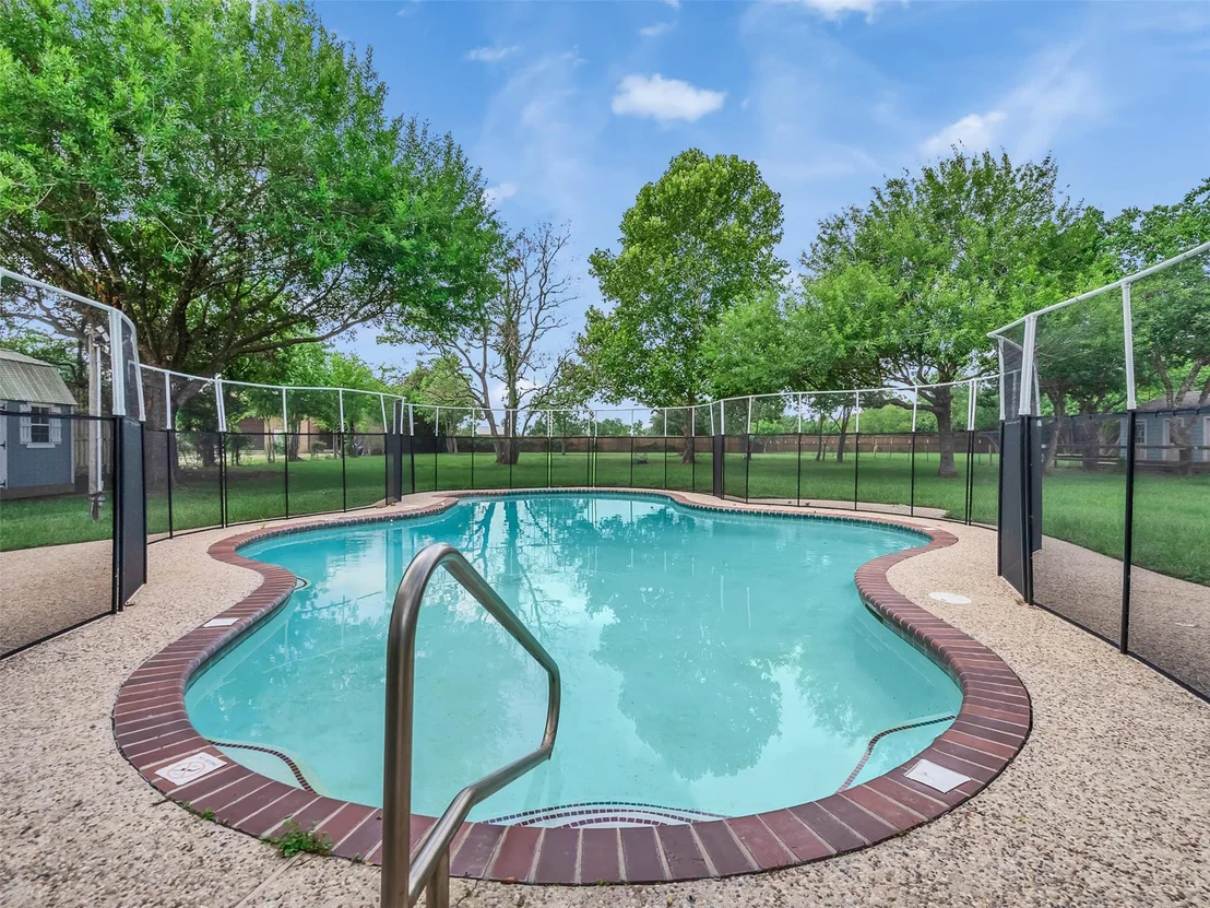 Photo of 28085 Morton Road