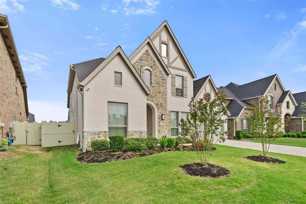 Photo of 10118 Bayou Oaks Drive