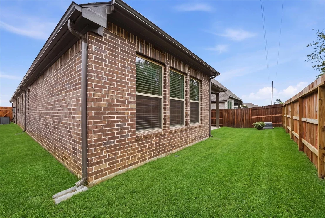 Photo of 42575 Rustico Road