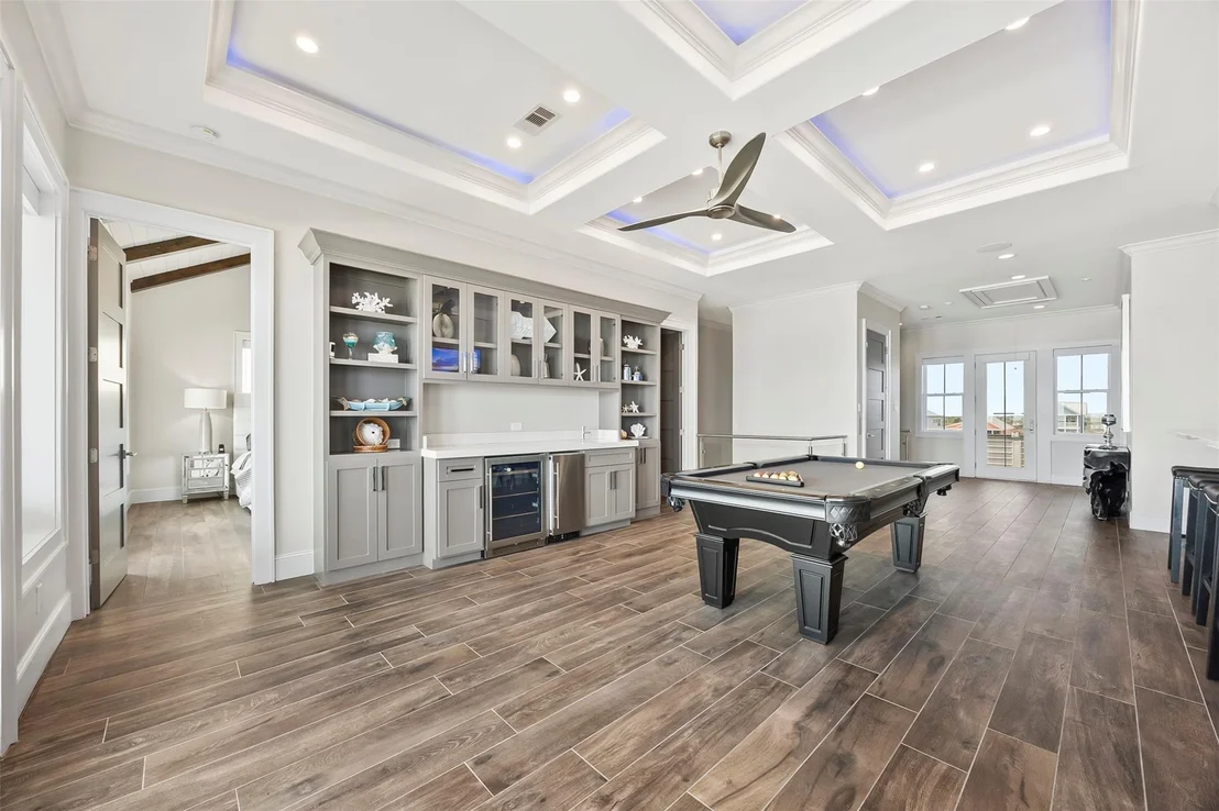 Photo of 11707 Beachside