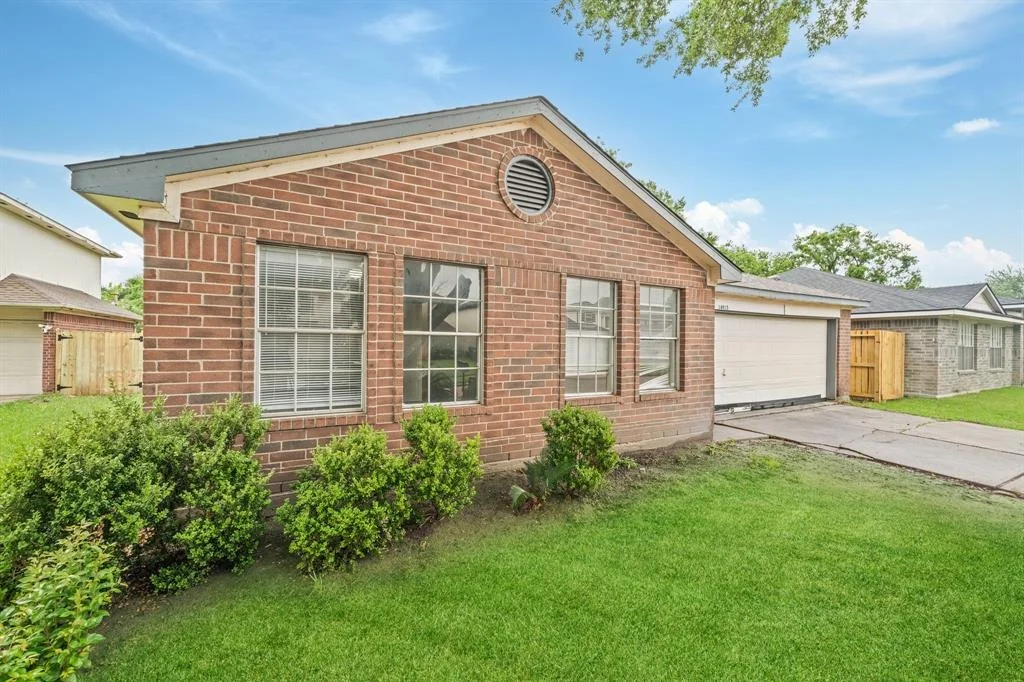 Photo of 14915 Dunster Lane