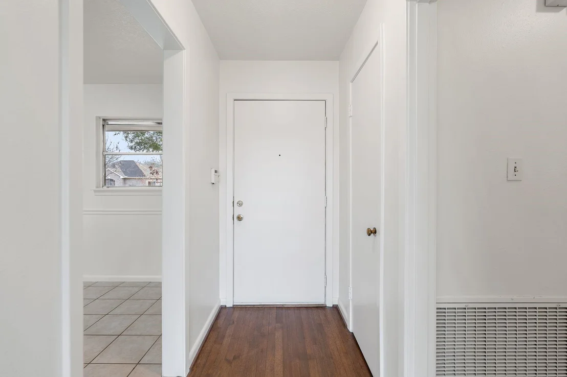 Photo of 8322 Glen Valley Drive