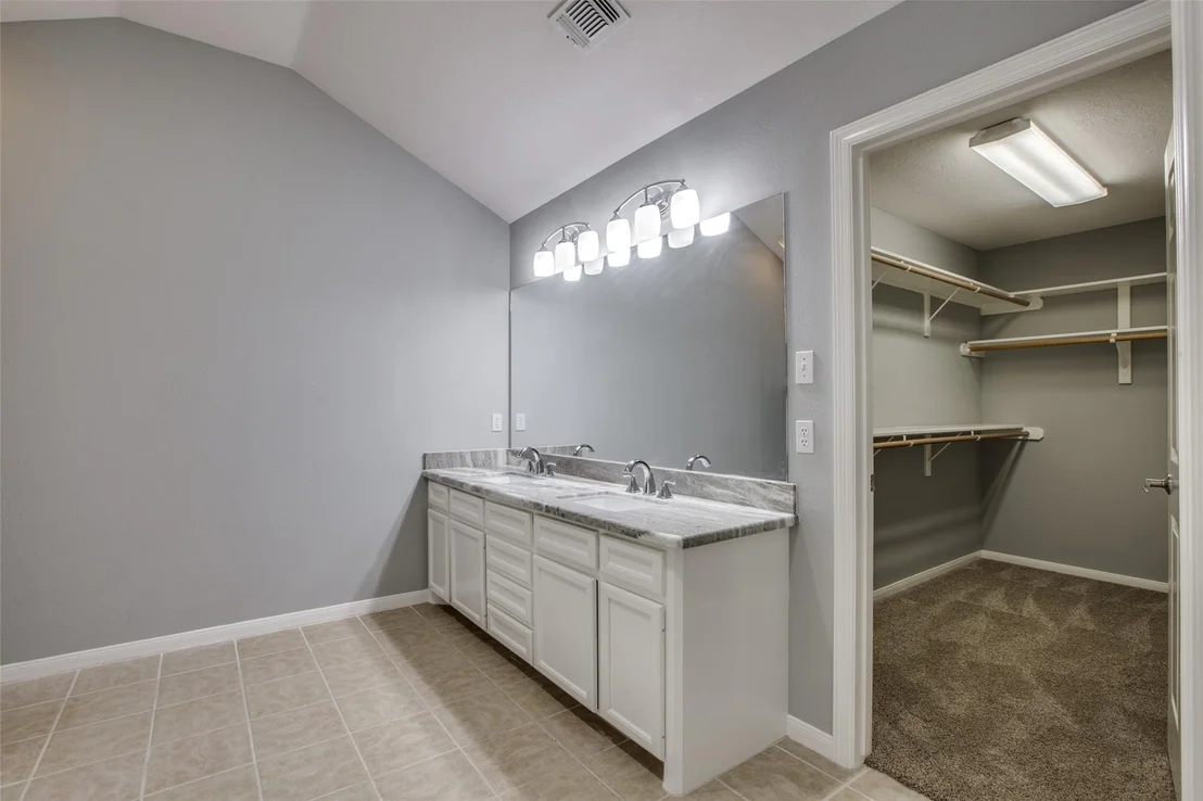 Photo of 5106 Greenwater Drive