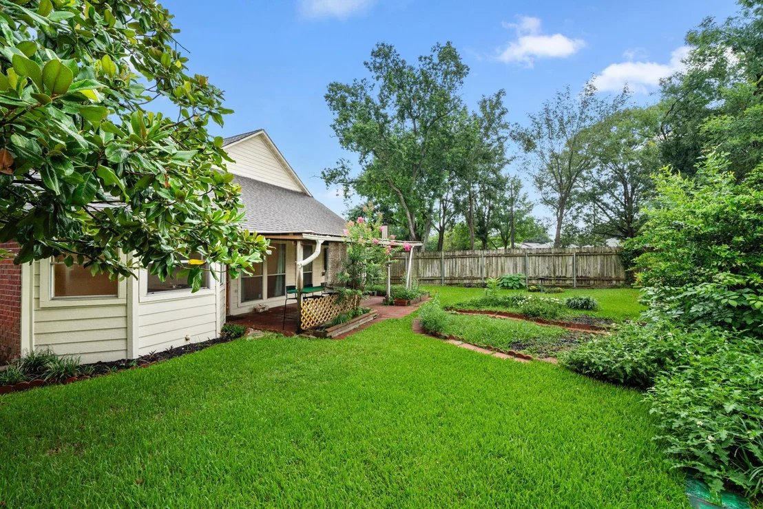 Photo of 902 Mesa Terrace Drive