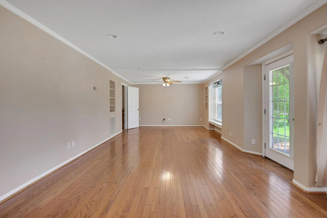 Photo of 360 Holiday Lane