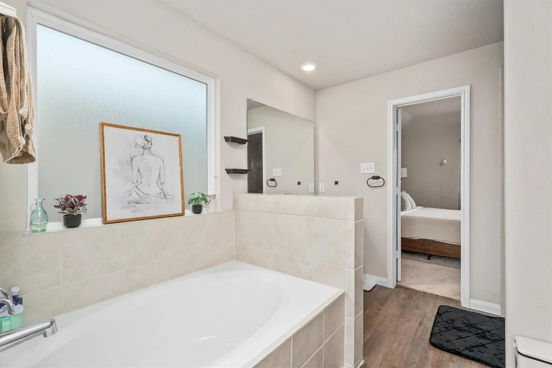 Photo of 1325 Mount Bassie Trail