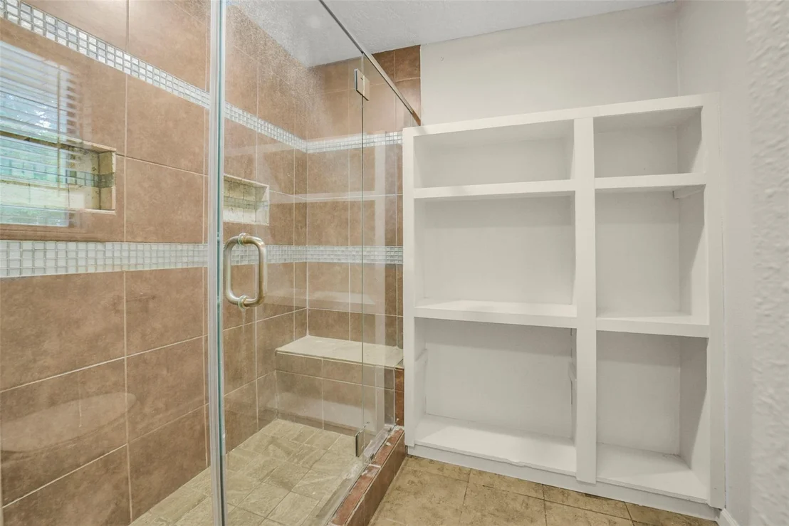 Photo of 5147 Beechnut Street