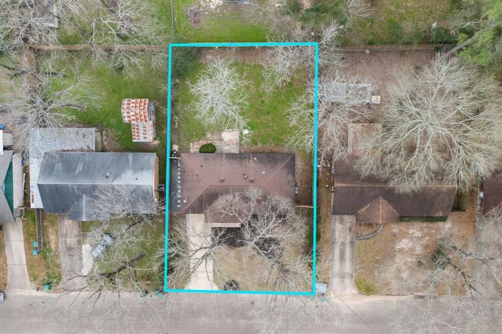 Photo of 228 N Forest Drive