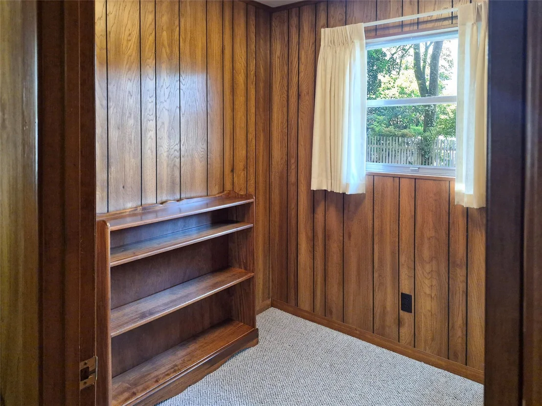Photo of 613 Southside Drive