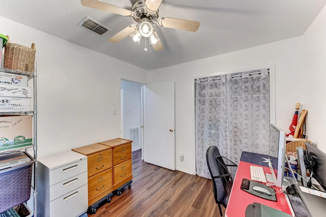 Photo of 12211 Plumpoint Drive