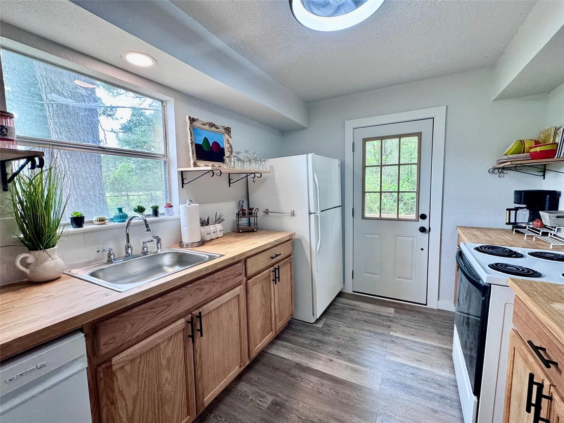 Photo of 83 Westlake Road