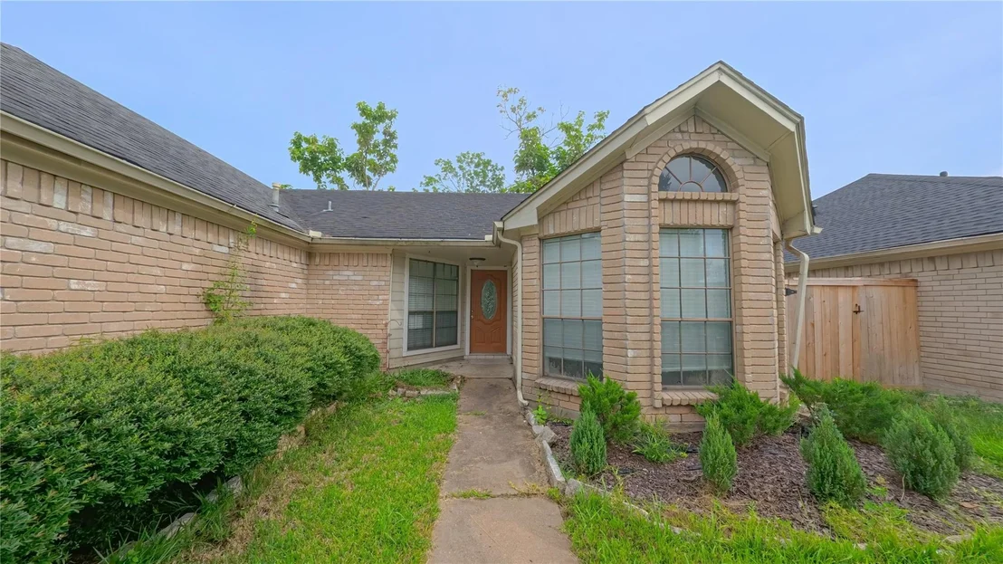 Photo of 4426 Waterfall Way