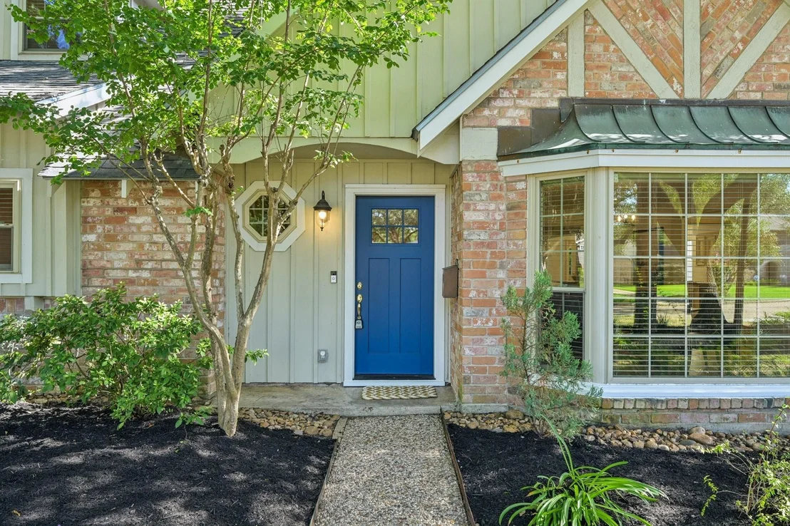 Photo of 11003 Overbrook Lane