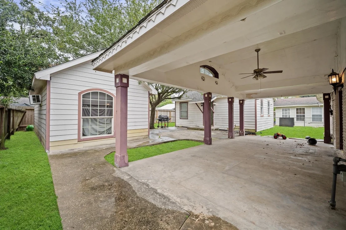 Photo of 1322 Saddle Rock Drive