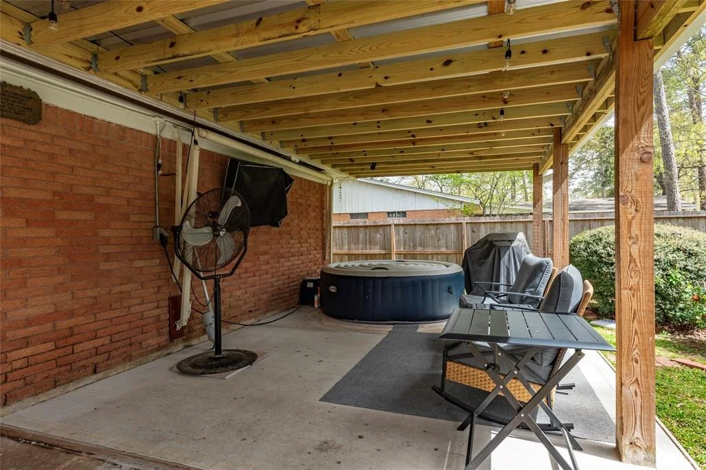 Photo of 1050 Royal Oak Drive