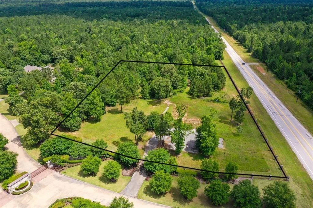 Photo of 26000 Crown Ranch Boulevard
