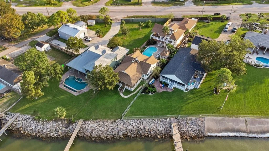 Photo of 4733 W Bayshore Drive