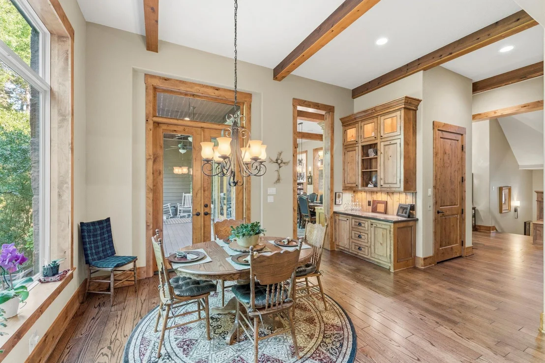 Photo of 6148 Waltons Point