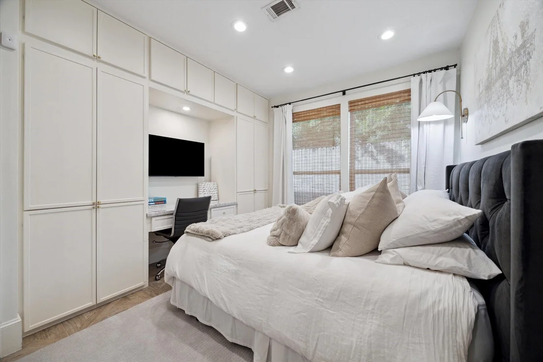 Photo of 10851 Pepper Lane