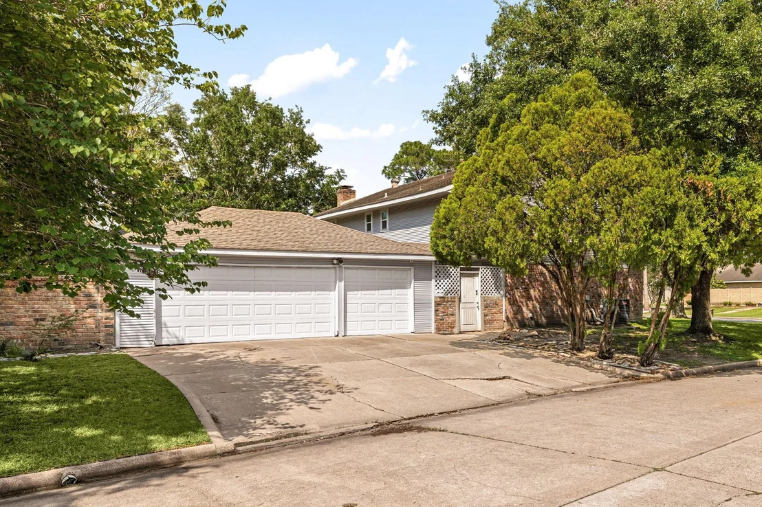 Photo of 2114 Briargreen Drive