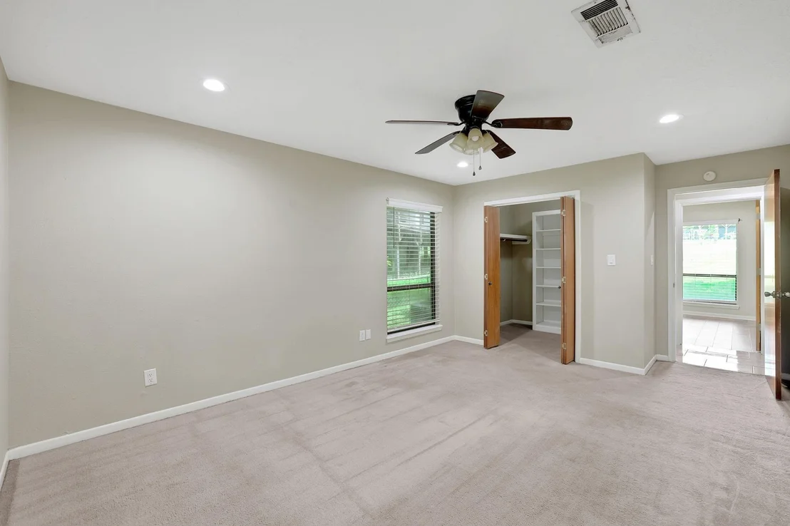 Photo of 31 Oak Cove Lane