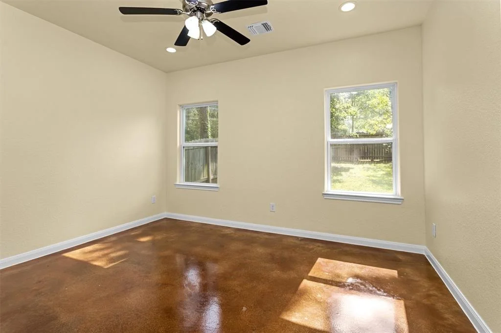 Photo of 15704 Sycamore Drive