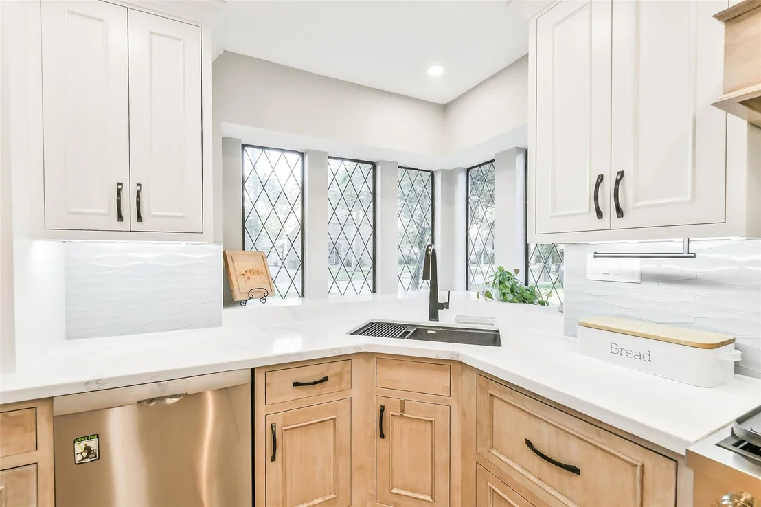 Photo of 3823 Elmcrest Drive