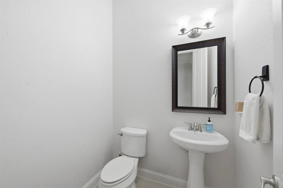 Photo of 15823 Pine Country Boulevard