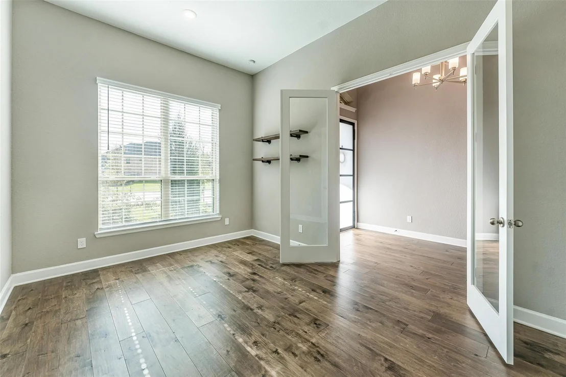 Photo of 1050 Groveton Ridge Lane
