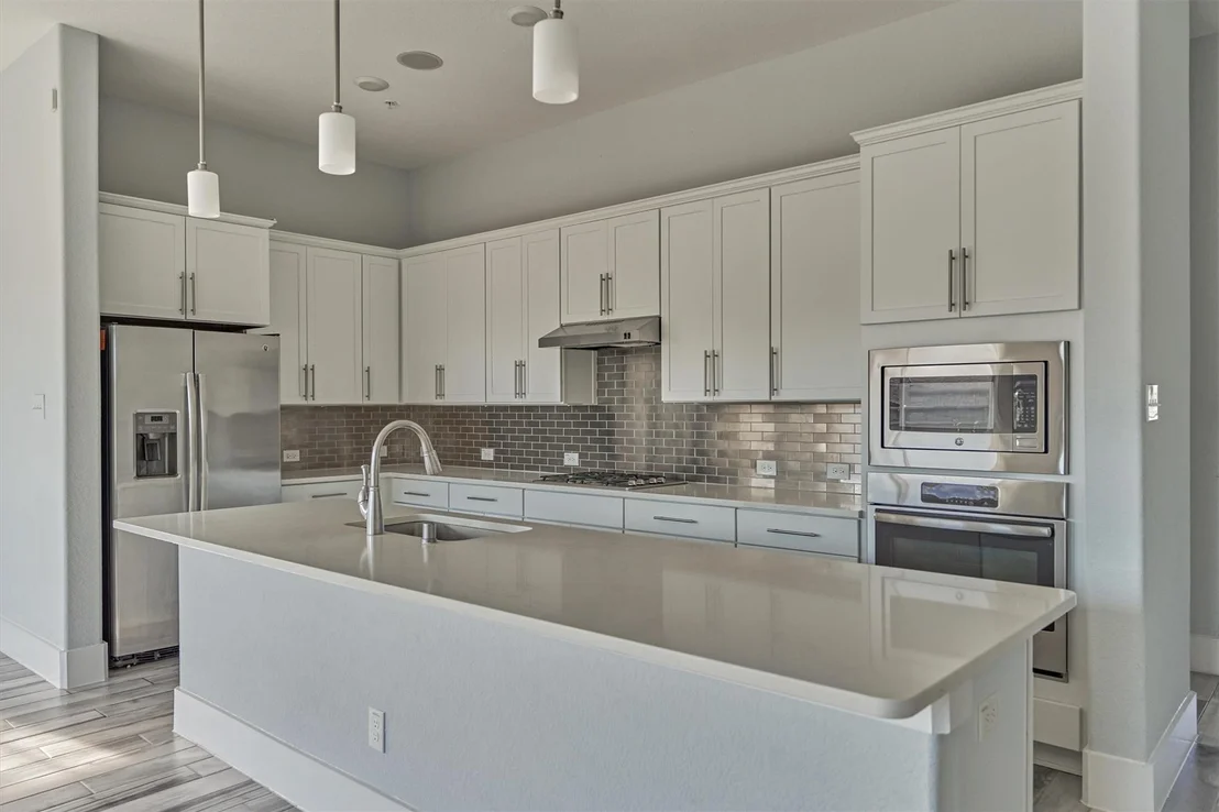 Photo of 2113 Solstice Boulevard