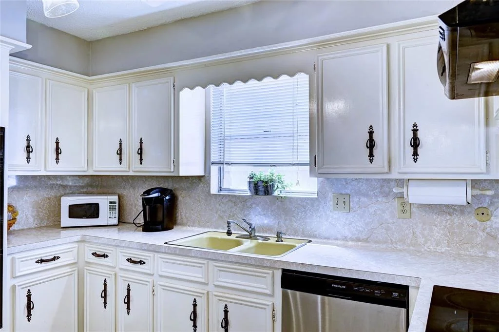 Photo of 5802 Foresthaven Drive