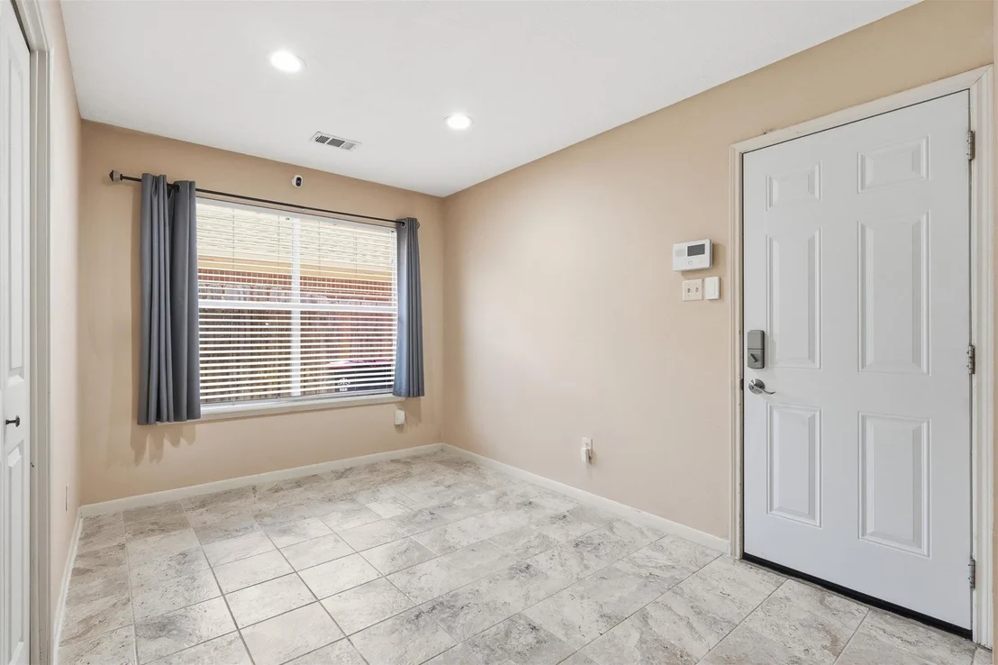 Photo of 8227 Squires Place Drive