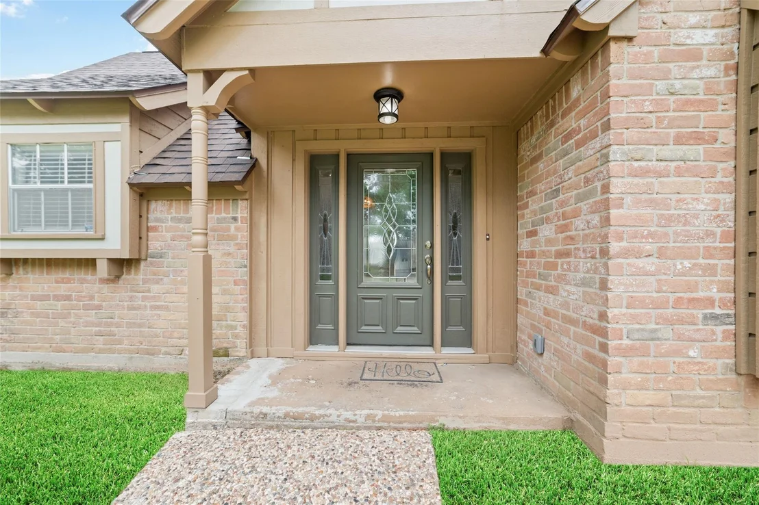 Photo of 7910 Oak Moss Drive