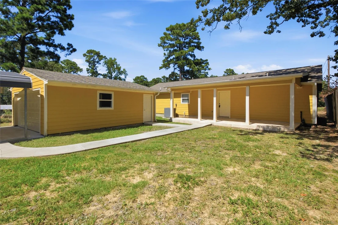 Photo of 340 Oak Ridge Drive