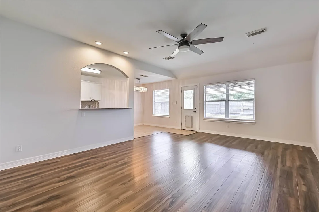 Photo of 911 Ruth Circle
