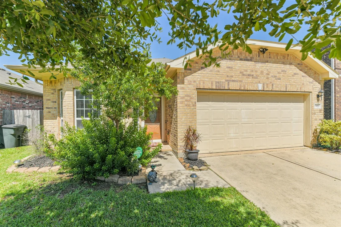 Photo of 7527 Windsor Valley Lane