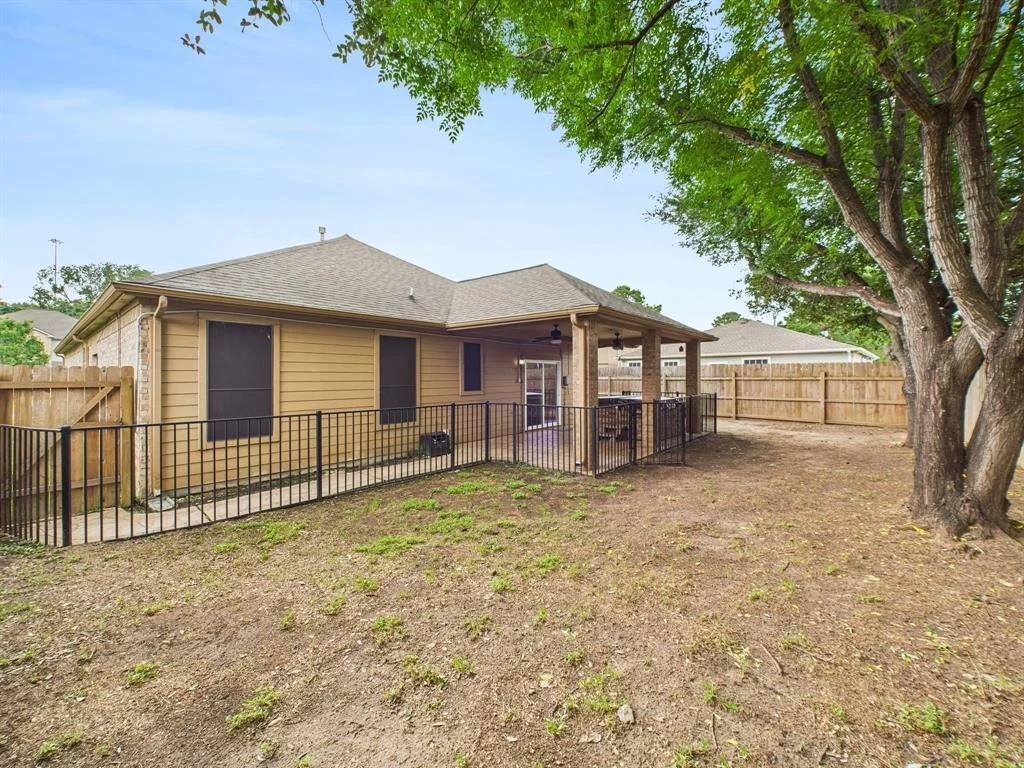 Photo of 1035 Turnberry Park Lane