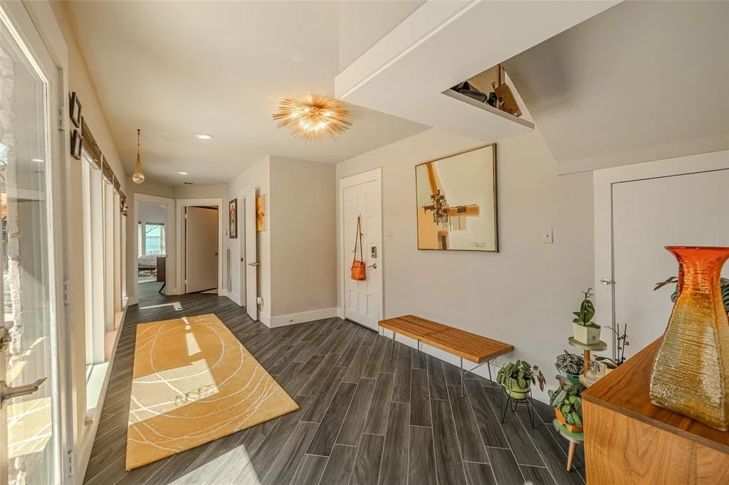 Photo of 7291 Edgewater Drive
