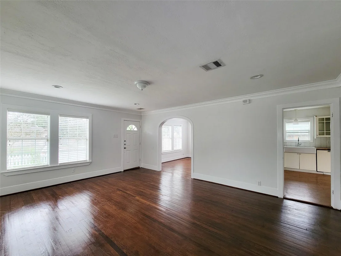 Photo of 8355 Wier