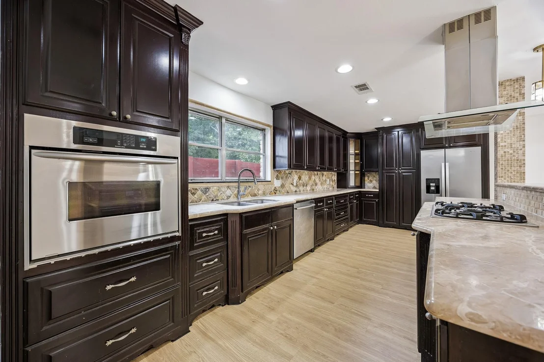 Photo of 9418 Meadowbriar Lane