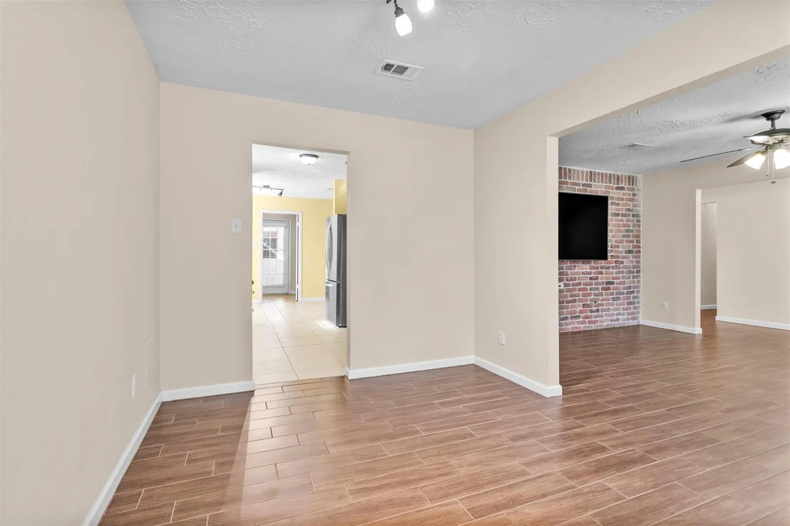 Photo of 4311 Enchantedgate Drive