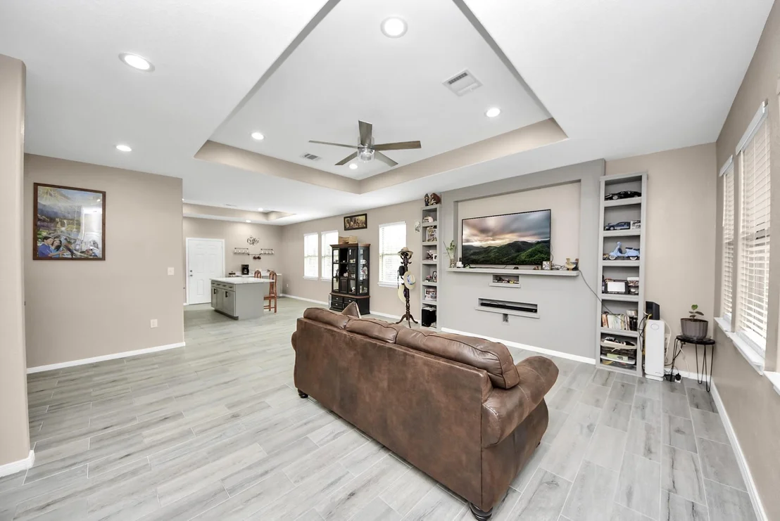 Photo of 6543 Crestford Lane